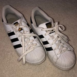 SUPER STAR ADIDAS